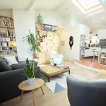 Charming Apartment Near Montmartre